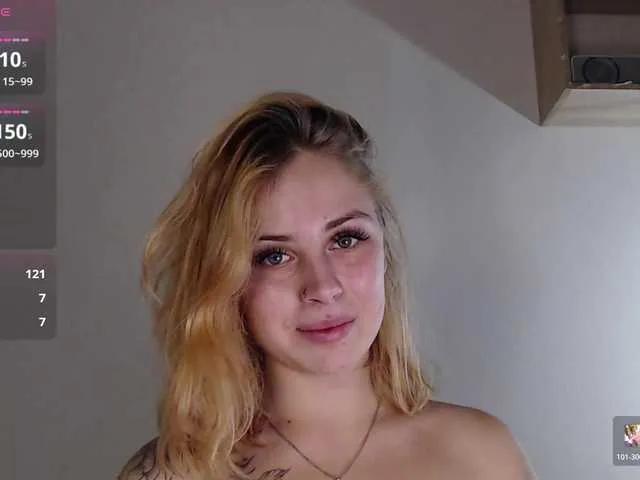 AlisMoona on BongaCams