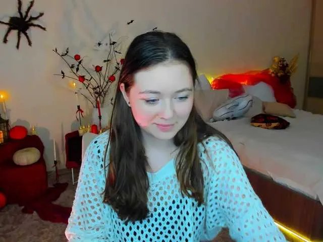 AlluringLookk on BongaCams 