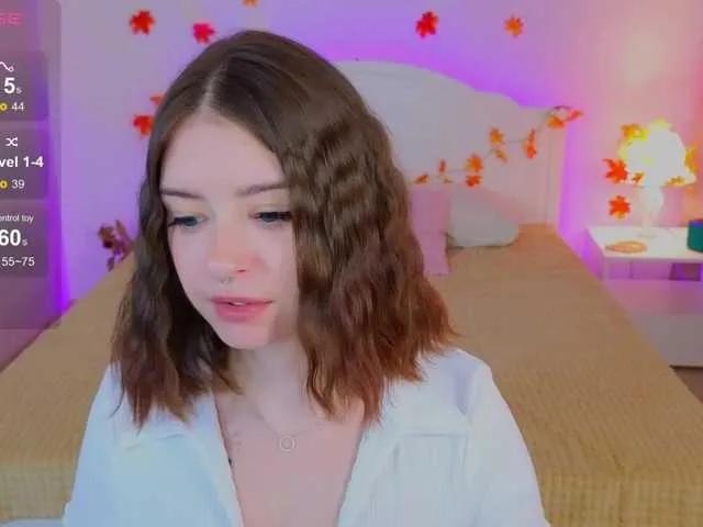 AmeliaShine1 on BongaCams