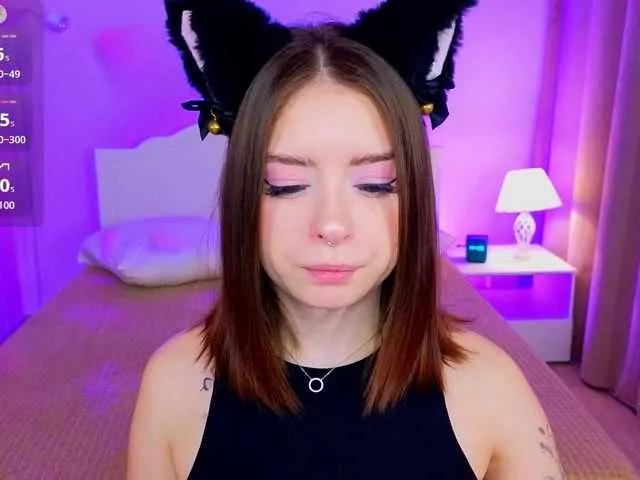 AmeliaShine1 on BongaCams