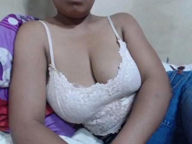 Anialove on BongaCams 