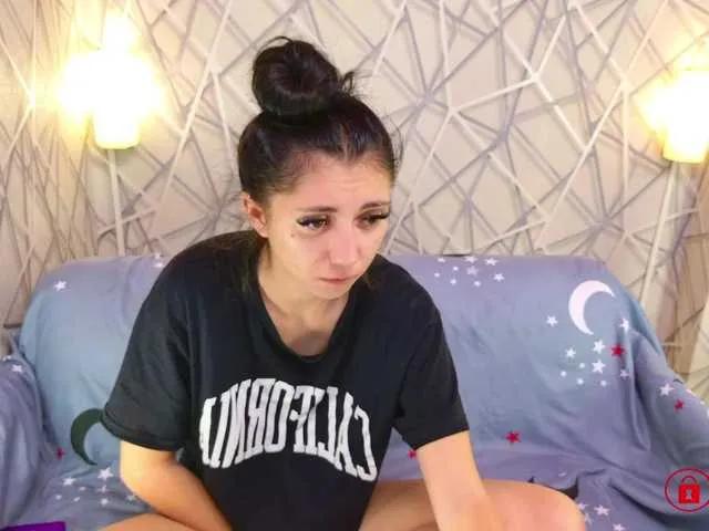 CharmingLIA's avatar