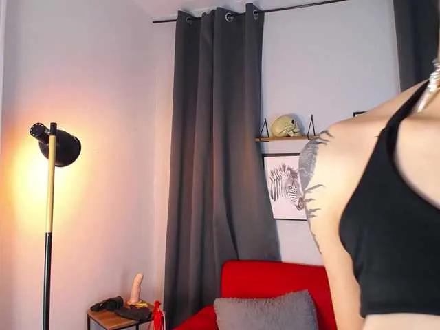 DakariaHills on BongaCams