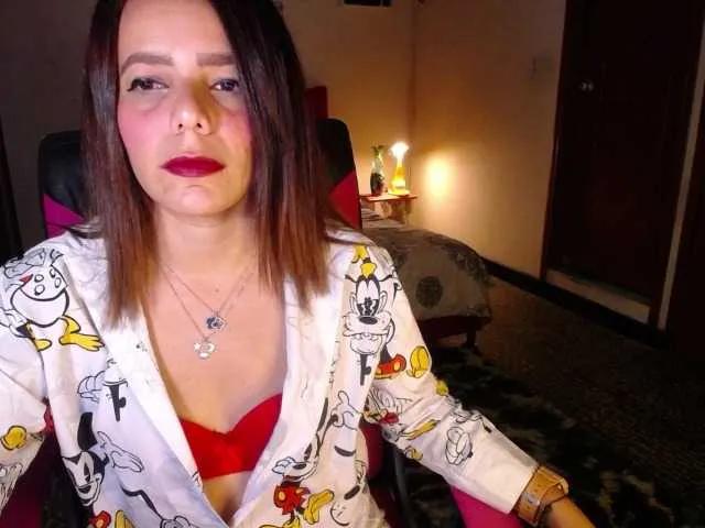 danielle-rose on BongaCams