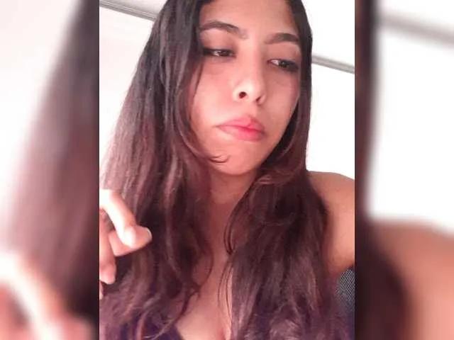 EMMAAA-STOONEE on BongaCams 