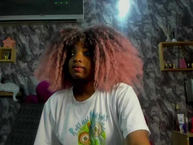 EMMAPARIS on BongaCams 