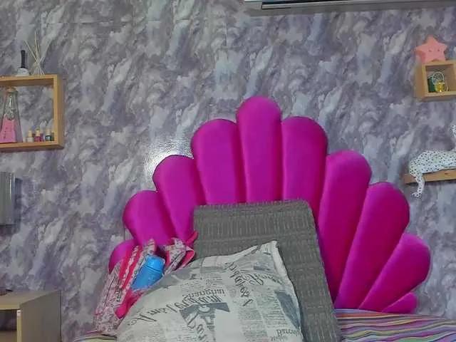 EMMAPARIS on BongaCams 