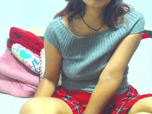 HOTTTSKIN on BongaCams 