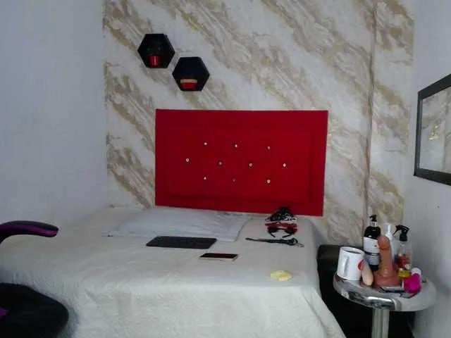 Issa-love on BongaCams 