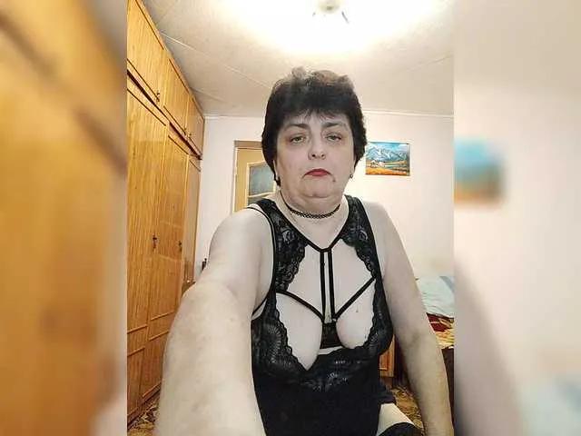 IsXLoves on BongaCams