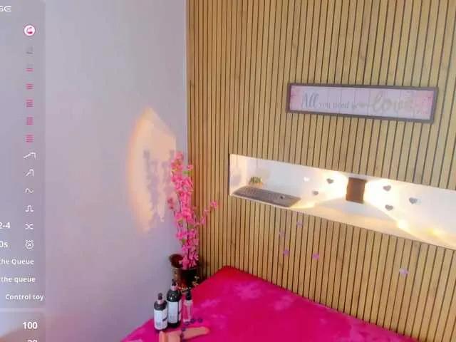 Joy-vergara — I love kisses on the back, neck and feet; I love to feel your hands for my whole body, I love that we can give each other mutual pleasure with oral sex; After that I love getting wild; The buttocks go crazy