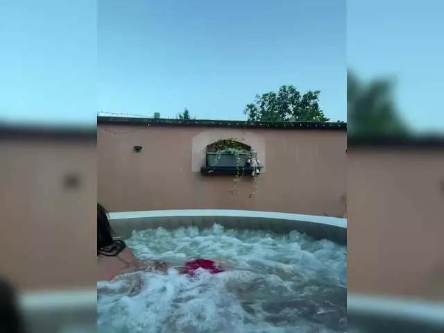 Latino-Slavic-Couple on BongaCams