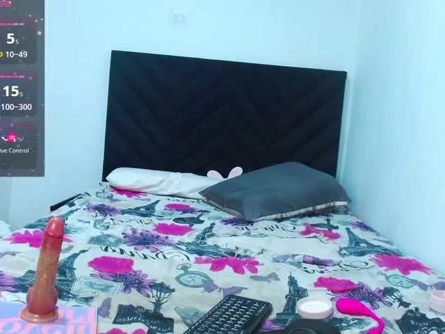 latinpetite on BongaCams