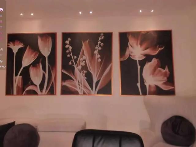 LelaWest on BongaCams 