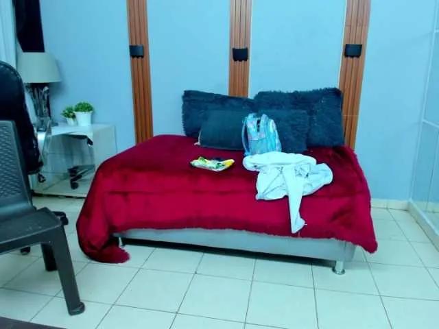 leslieanddrako on BongaCams