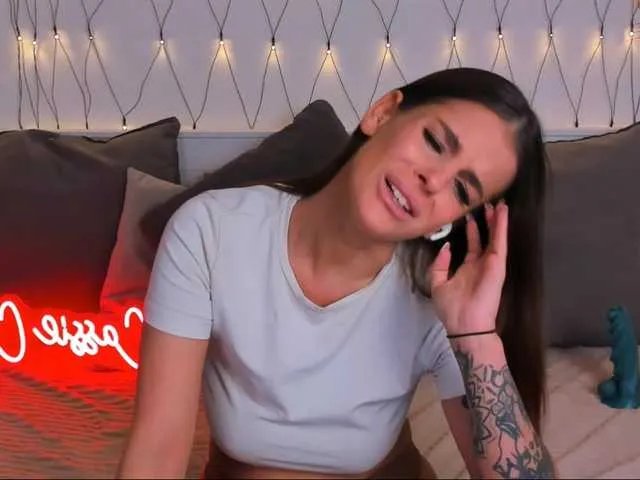 LillianShineX on BongaCams 