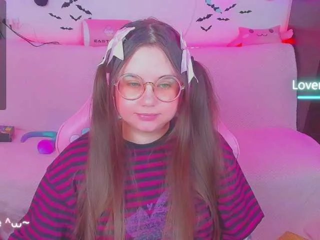 LittleKitsune on BongaCams 