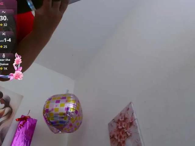 Lola-wish on BongaCams 