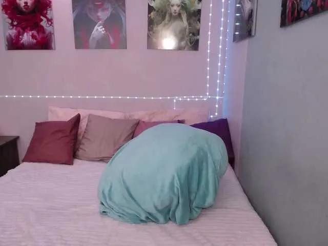 LolaRouse on BongaCams 