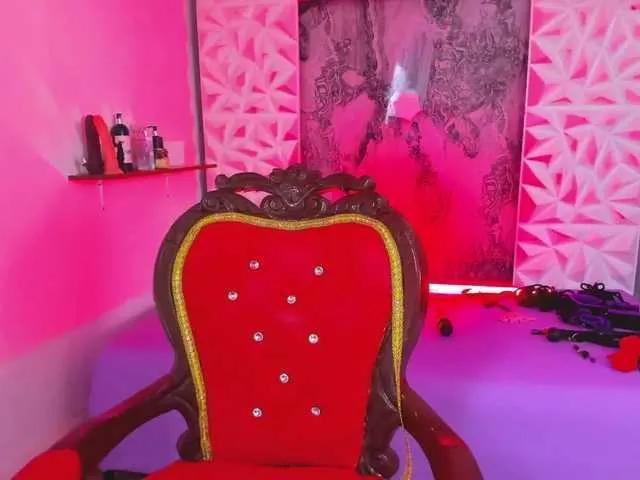 Luciana- — will be your submissive I will fulfill your orders 
I will have blowjobs with a lot of saliva for you
My ass and my tits will be your game