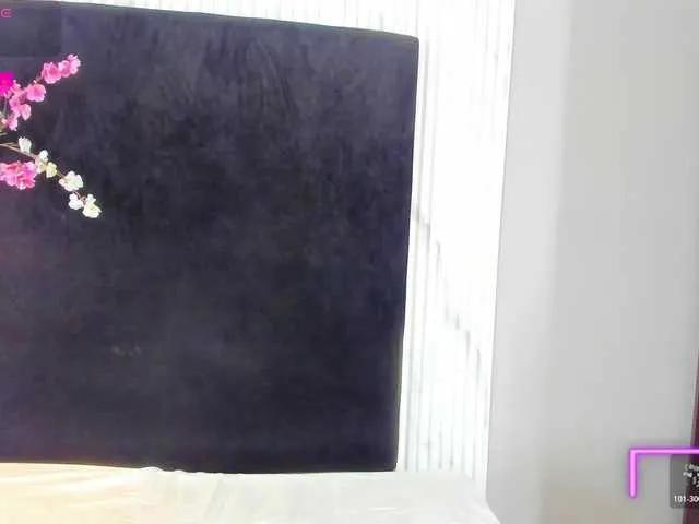 MONIKFOXCR — man who know how to turn on a girl, good talk and nice sex