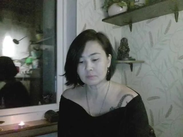 Nettie-Allie on BongaCams 