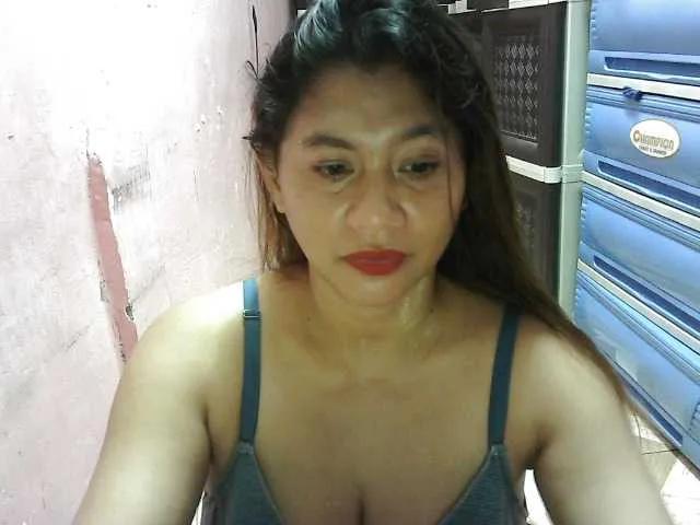 peenastyfame on BongaCams 