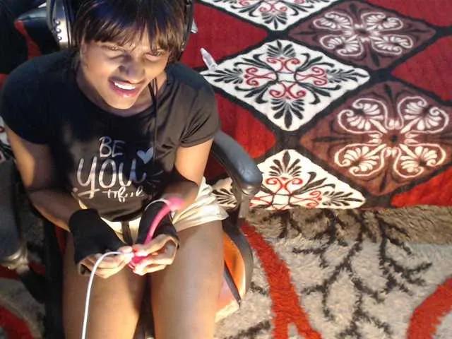 Sexyjustin202 on BongaCams