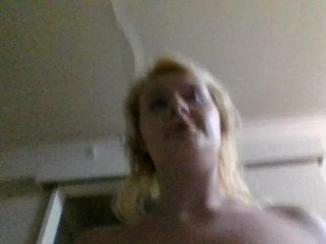 sexysapphirexo on BongaCams