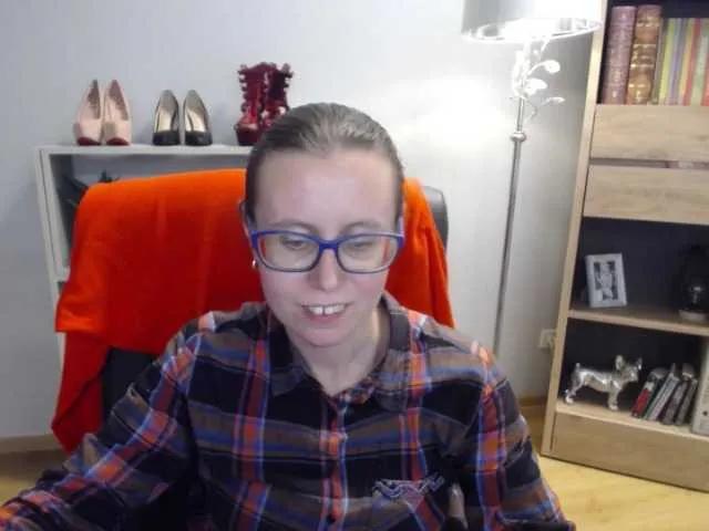 sparkleLizzy on BongaCams