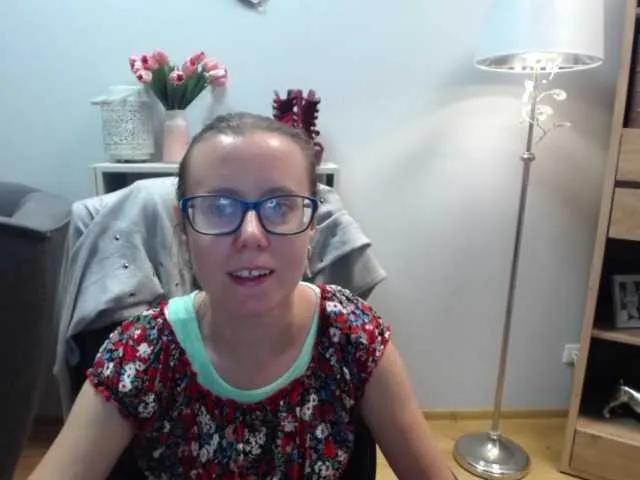 sparkleLizzy on BongaCams