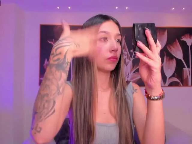 TaraLawrence on BongaCams