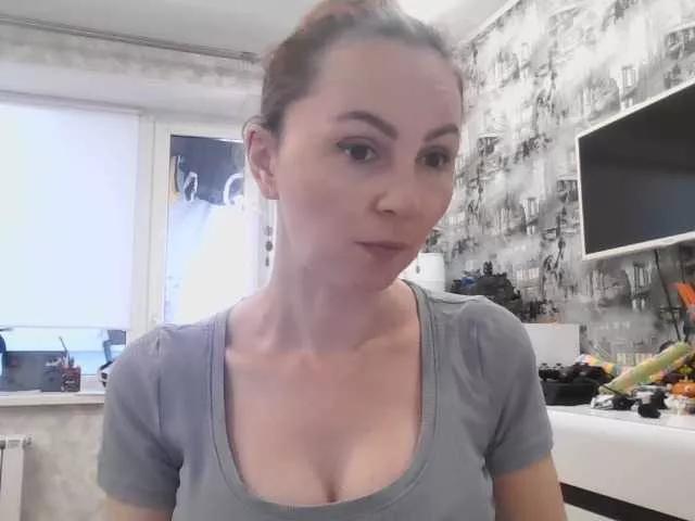 TessBertie on BongaCams