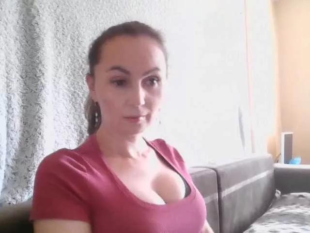 TessBertie on BongaCams