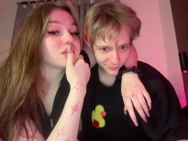 titsDestroy2007 on BongaCams 