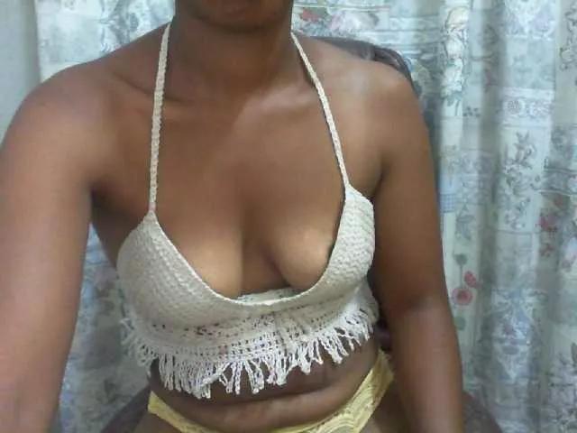 Undiee1 on BongaCams