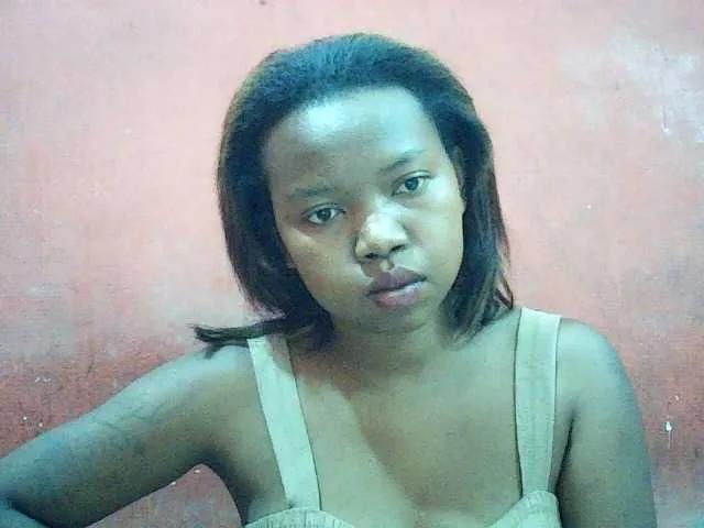 valeria223 on BongaCams