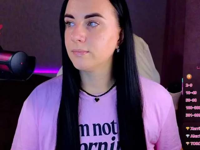 YURIEVNA13 on BongaCams