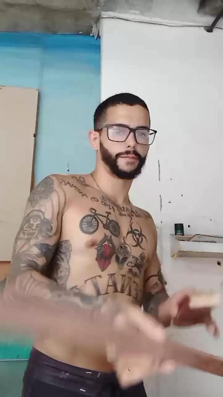 AbrahaoLutador on Cam4 