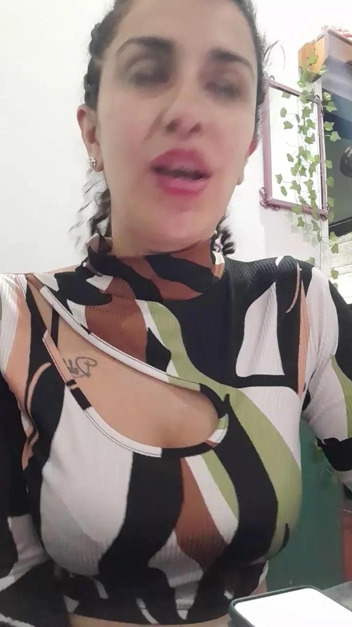 charlotte001's avatar