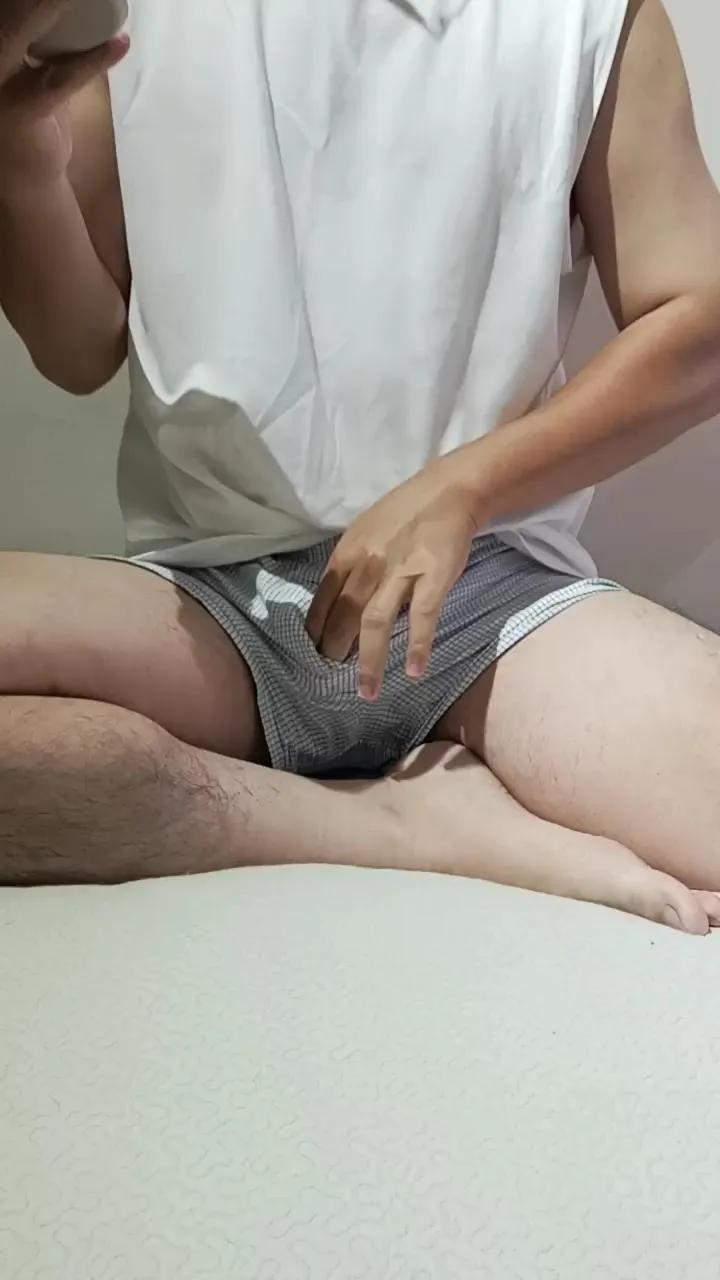 denies_tiiiger on Cam4