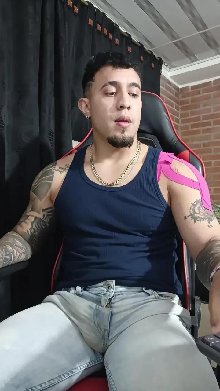 Im_massimo777 on Cam4 