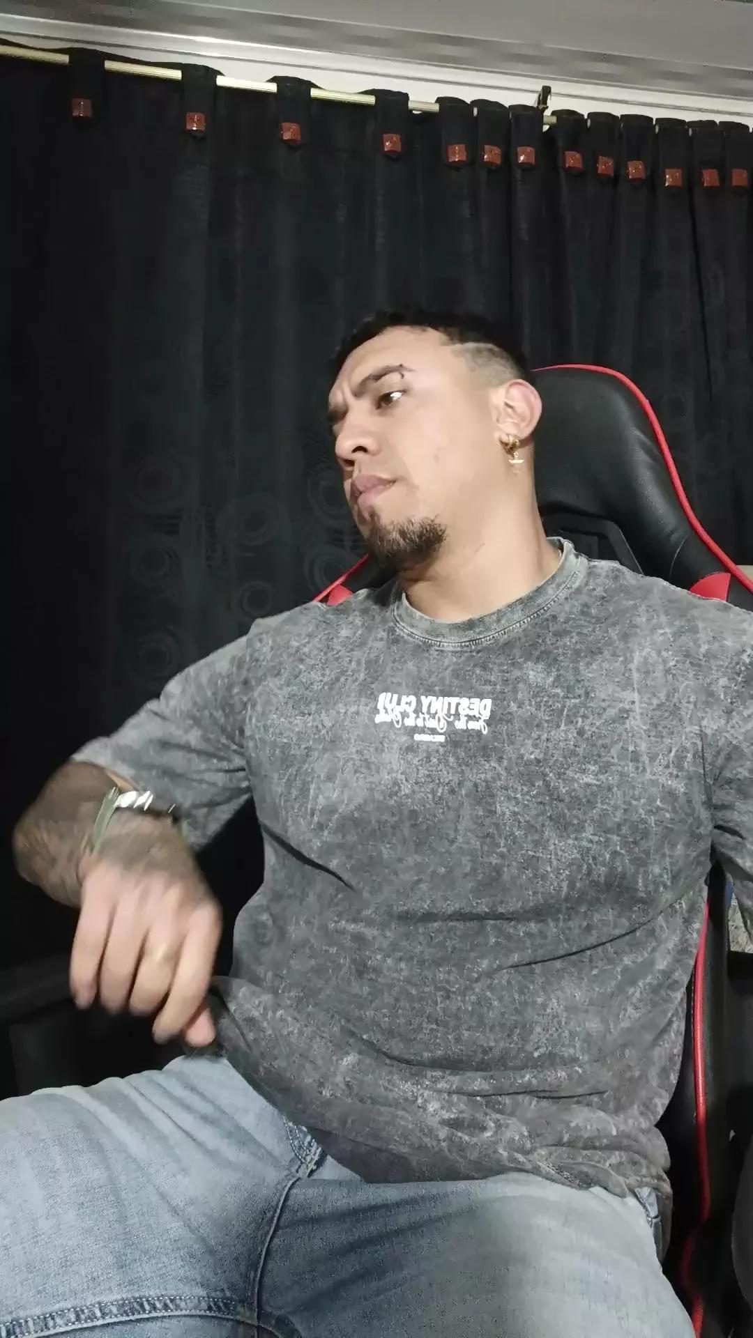 Im_massimo777 on Cam4 