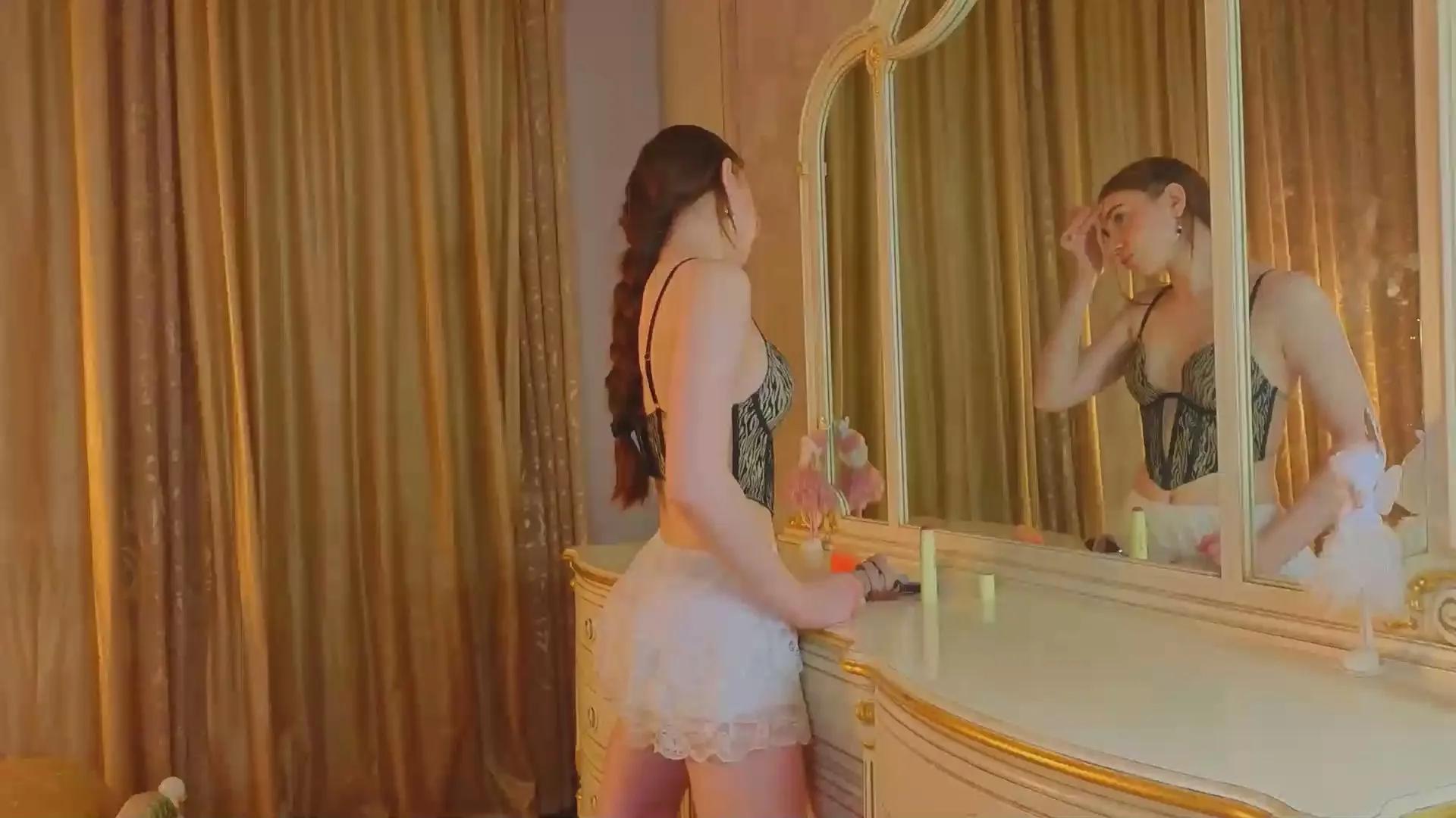 LilianHathaway on Cam4 