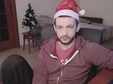 33377alex77333 on Chaturbate 