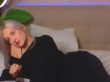 annie_swanson on Chaturbate