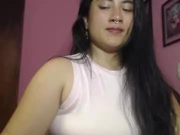 bunnyemilyr0s33 on Chaturbate 