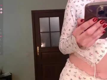 emmiclo on Chaturbate 