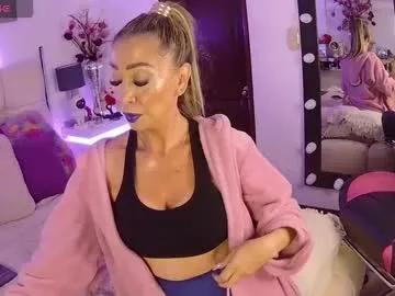 evelynagrey on Chaturbate 