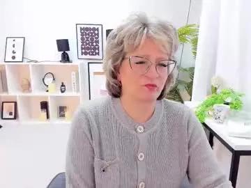 evelynblissful's avatar